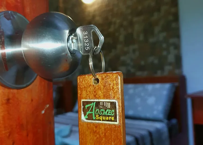 Inn Aosmec Square *
